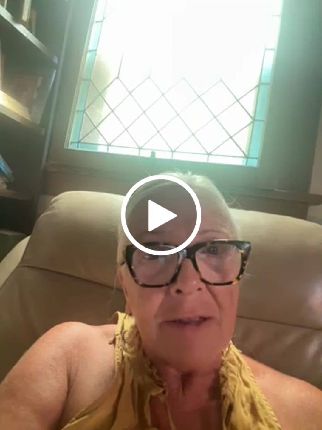 Customer video review of Denim Papaya Relaxed Pants, Blue