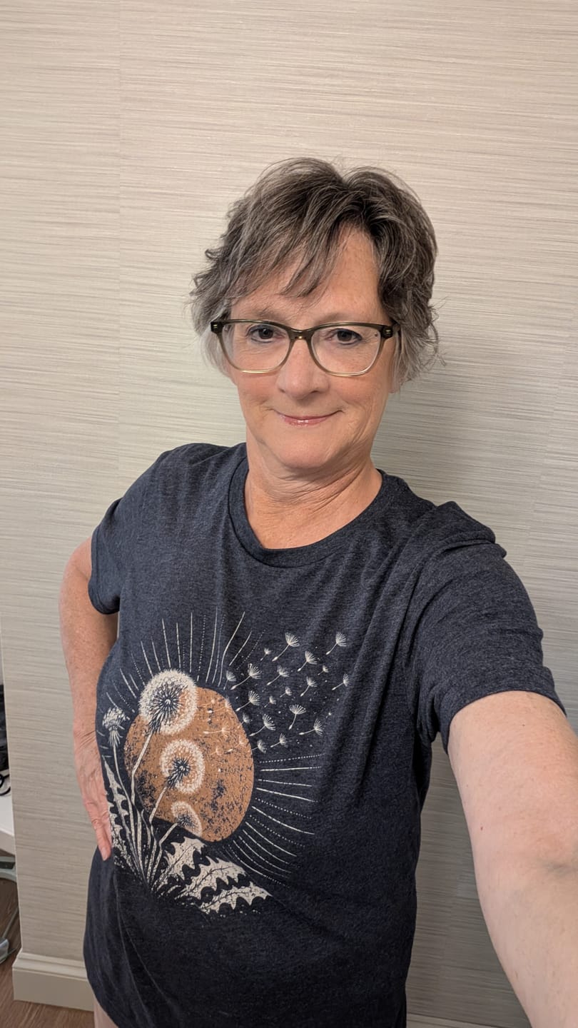 Customer photo review of Dandelion Sun Tee