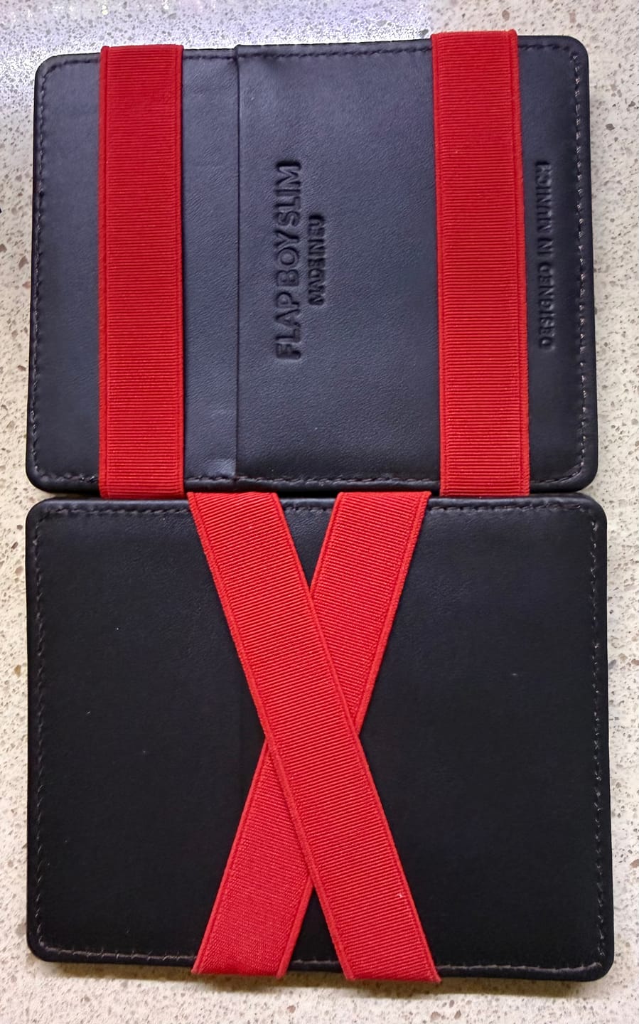 Customer photo review of Flap Boy Slim - Magic Wallet without Coin Pocket - Limited Edition