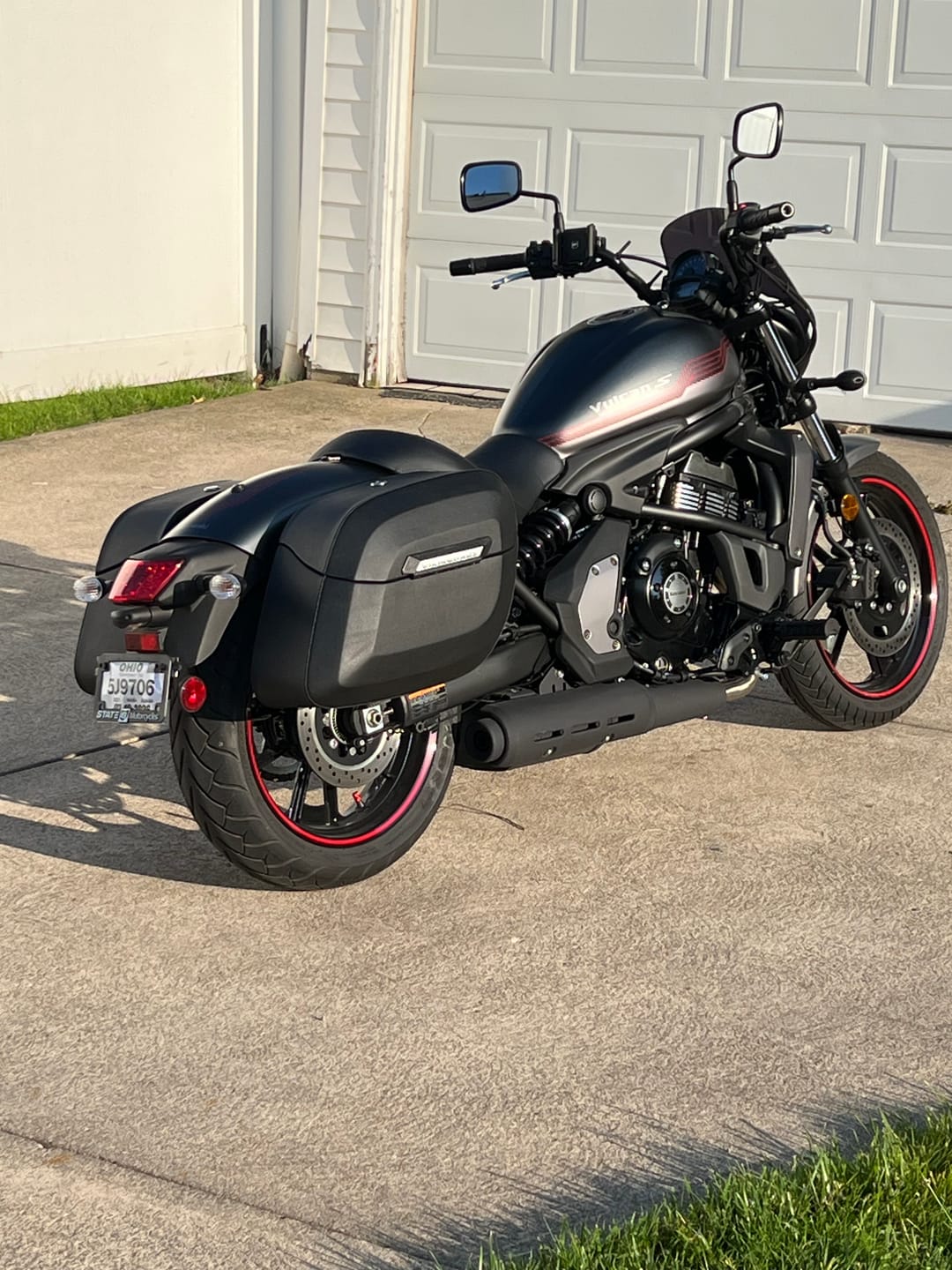 Customer photo review of 40L - Lamellar Raven Extra Large Kawasaki Vulcan S VN650 Leather Covered Motorcycle Hard Saddlebags