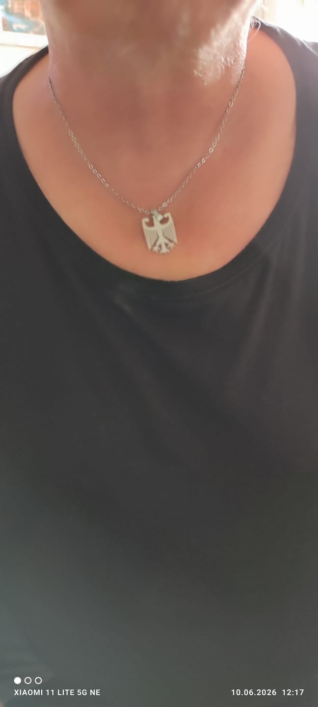 Customer photo review of Deutschland Adler Kette