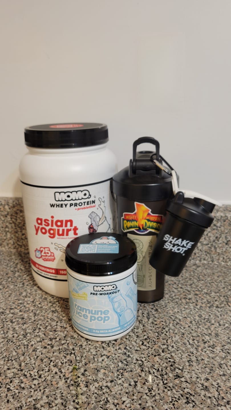 Customer photo review of MOMO® pre-workout | Ramune Ice Pop | 40 scoops