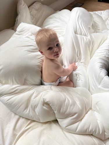 Customer photo review of MarshMellow Comforter