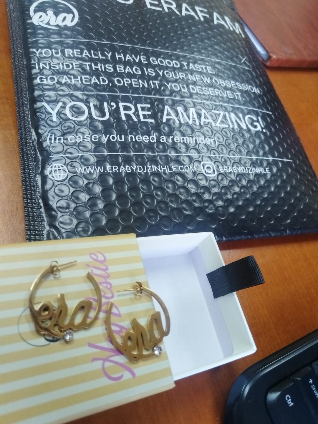 Customer photo review of Gold Mini Era Logo Hoops