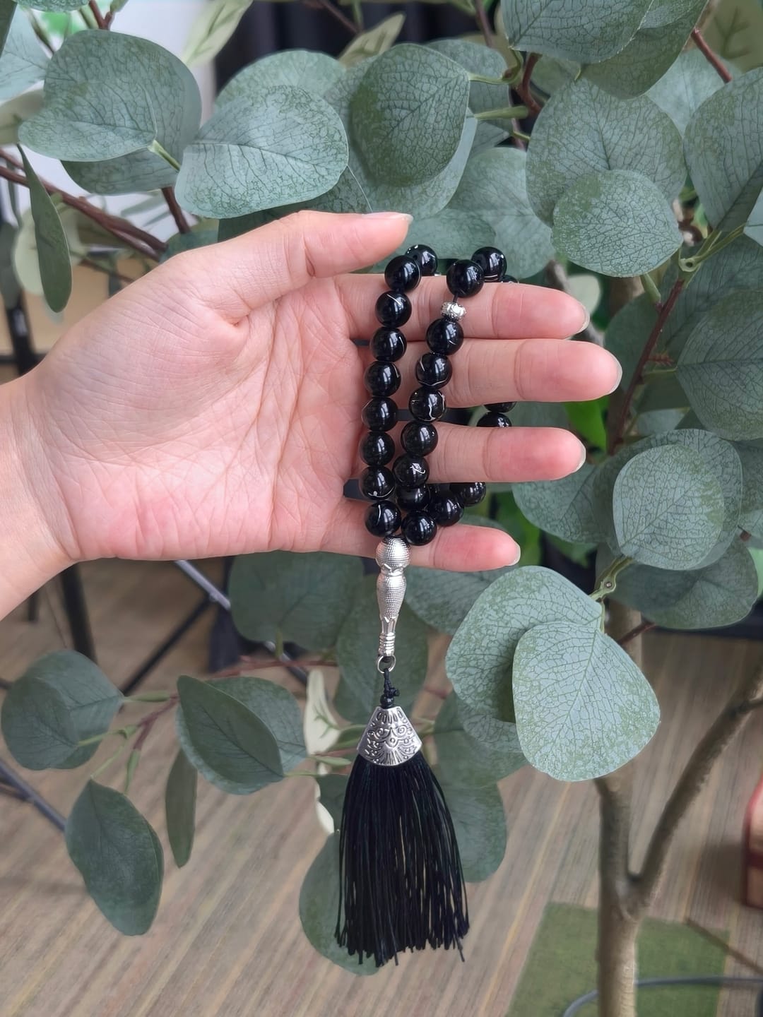 Customer photo review of HilalHaven 10mm Round Glass 33 Beads Tasbih — Handcrafted Casted Cultural Prayer Beads with Tassel