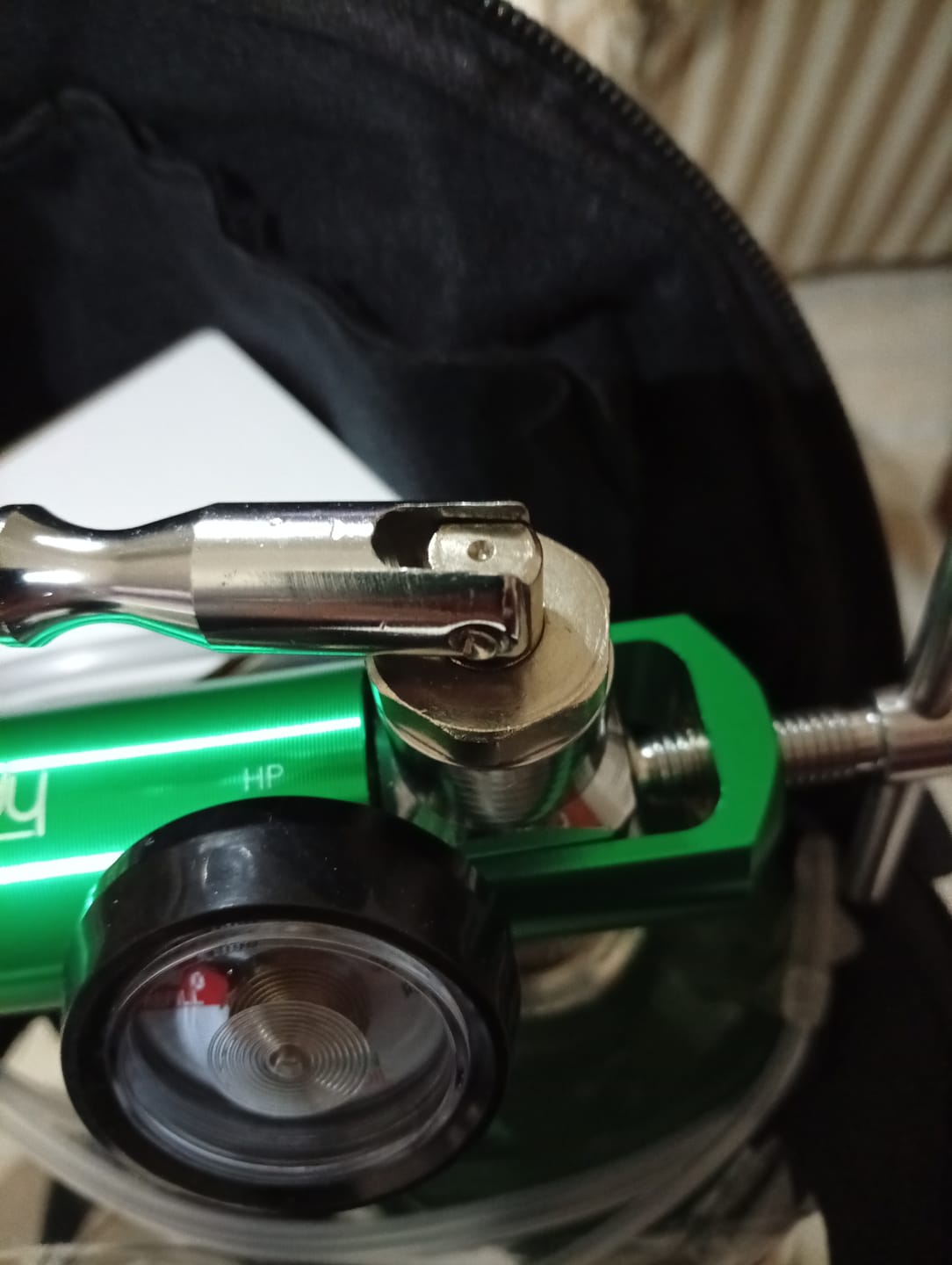 Customer photo review of Tanque de Oxígeno de 425 L sin Carga con Regulador y Cánula Incluidos | Marca Handy
