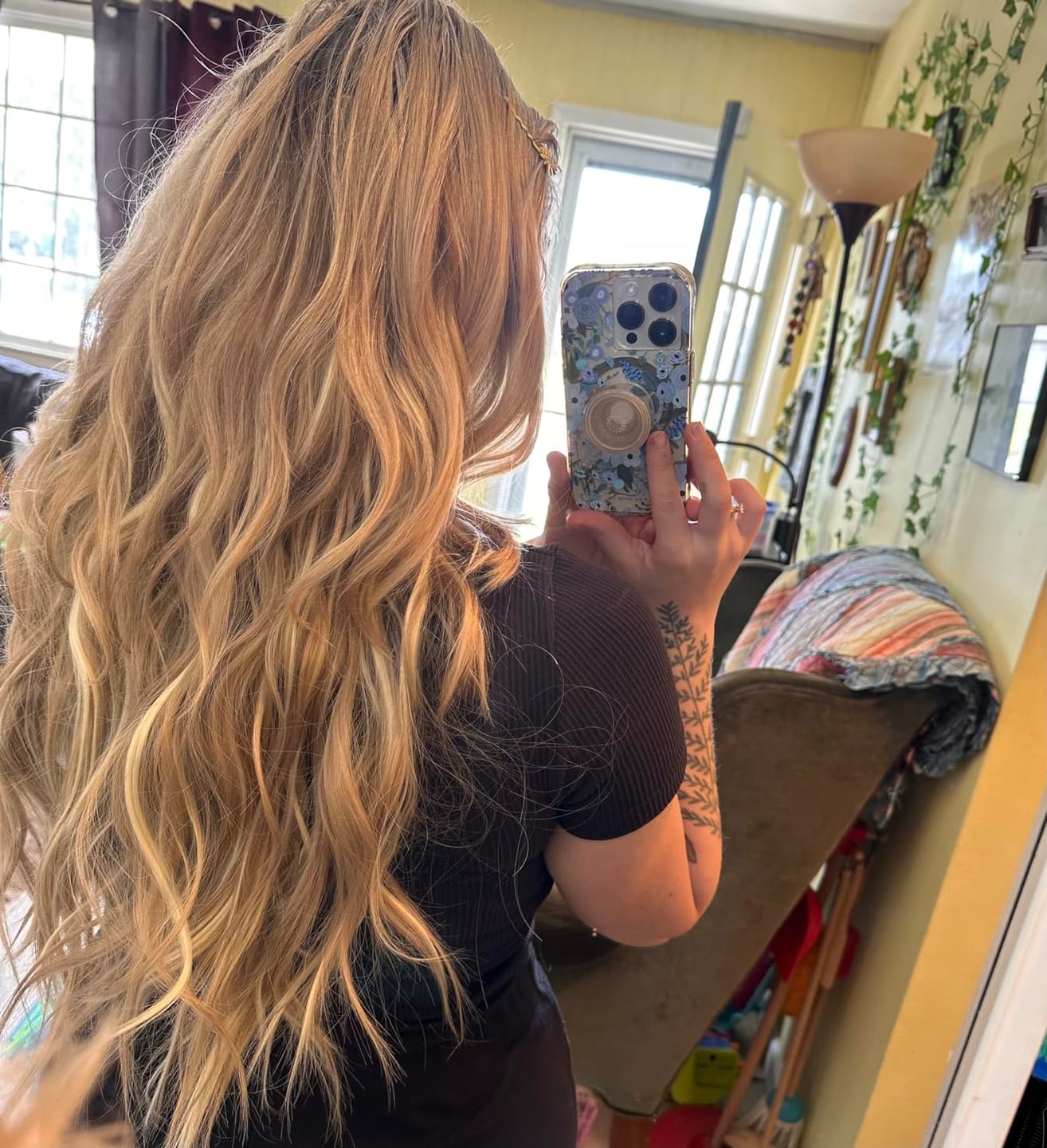 Customer photo review of Virgin XO Invisible Weft Butterfly Weft Extensions Lowlights #P18/613