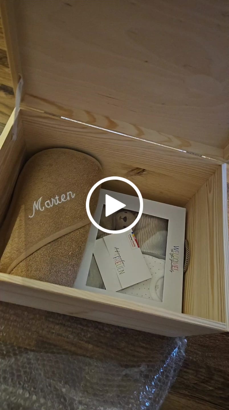 Customer video review of Erinnerungsbox Baby - Tierfamilie Jungle