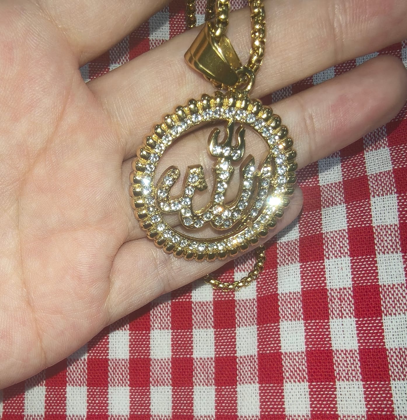 Customer photo review of HilalHaven Lunar Oath Allah Script-Inscribed Crescent Pendant Necklace