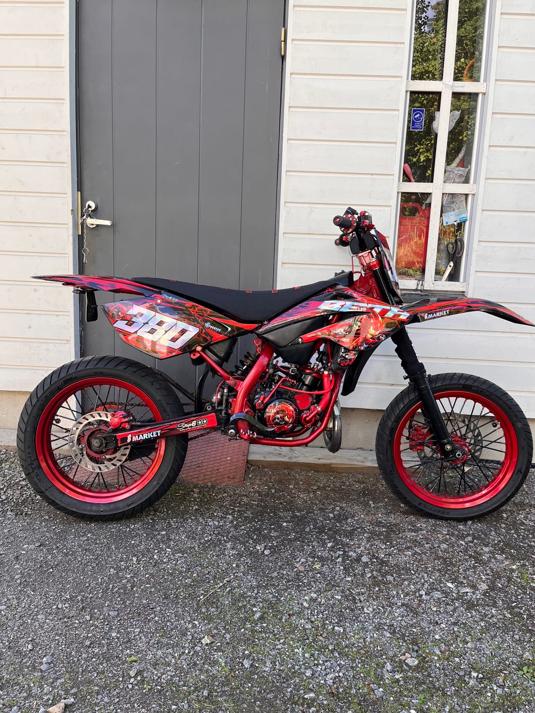 Customer photo review of FULL CUSTOM GRAPHICS KIT DEPOSIT