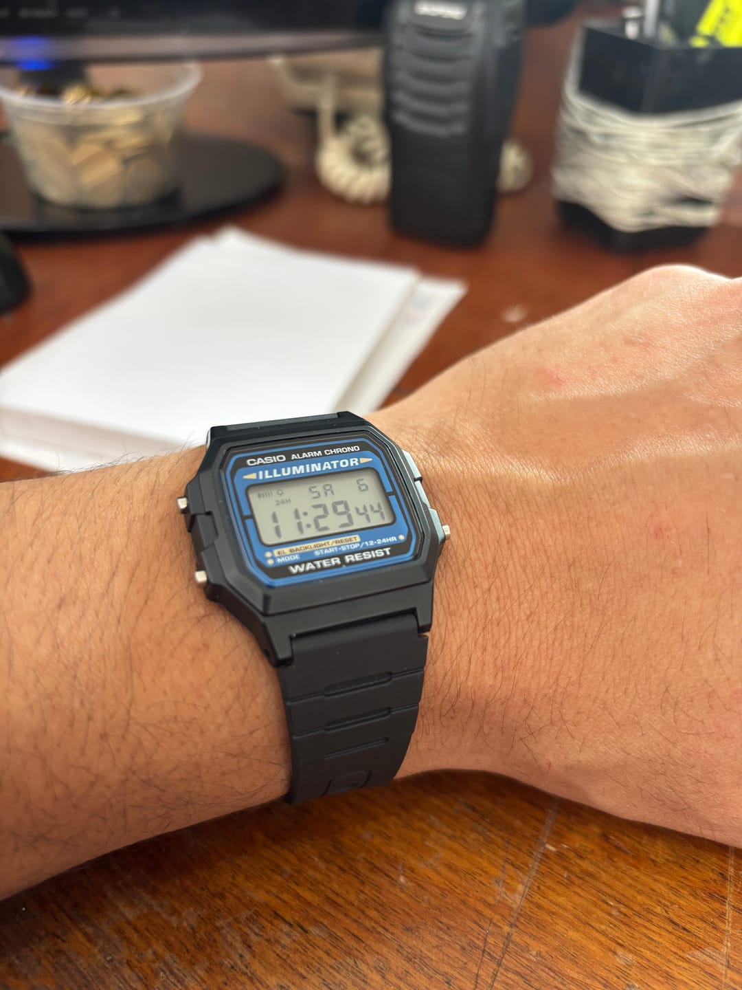 Customer photo review of Reloj Casio Vintage F-105W-1ADF Azul/Negro Illuminator NOS