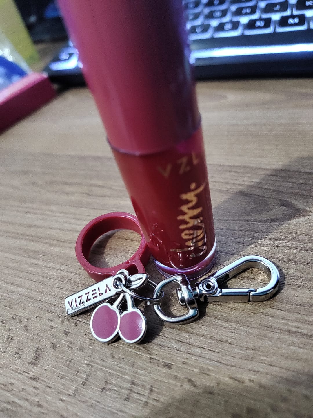 Customer photo review of Cherry Gloss - Vizzela
