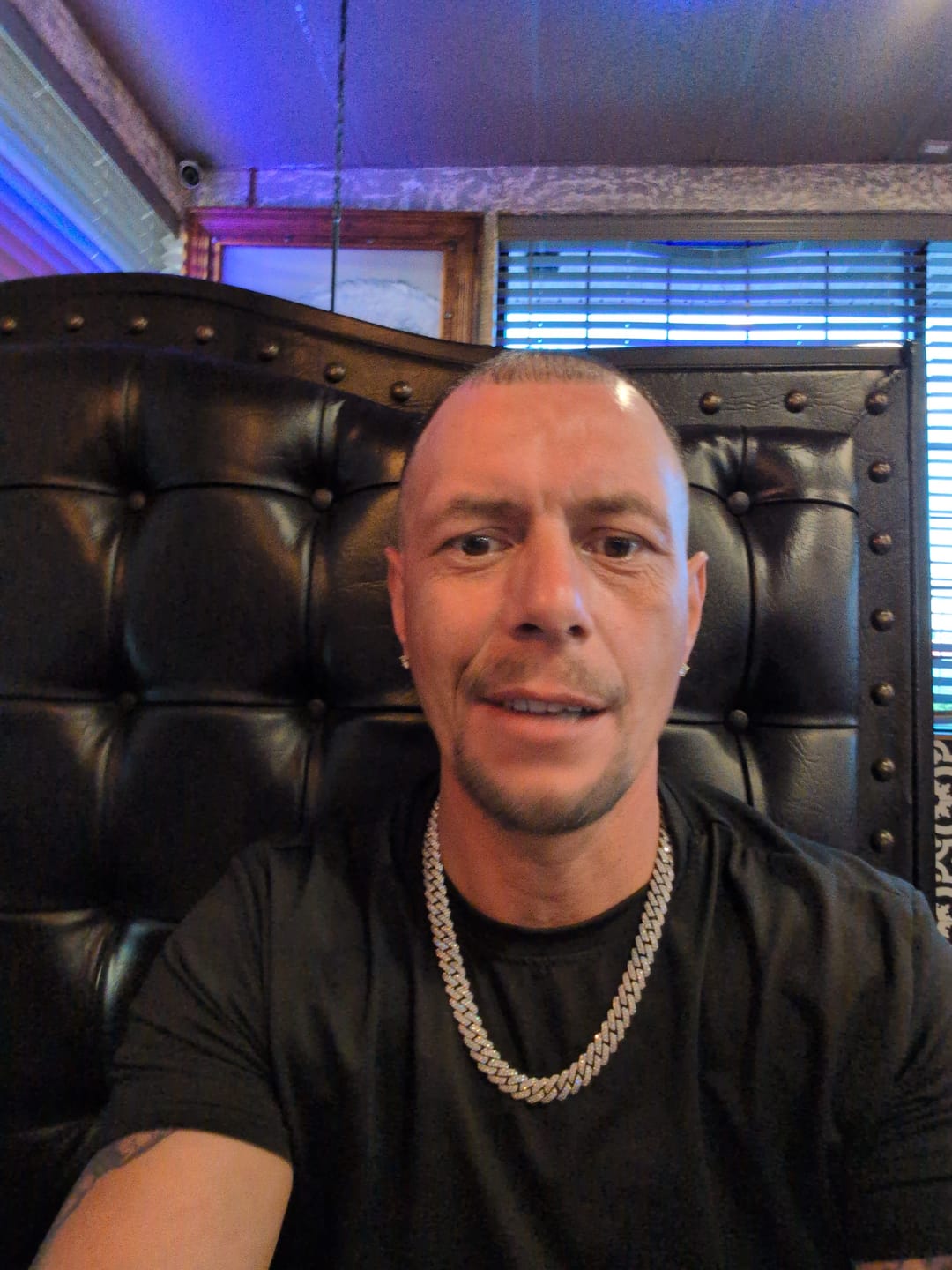 Customer photo review of 8-12mm Iced Prong Cuban Chain