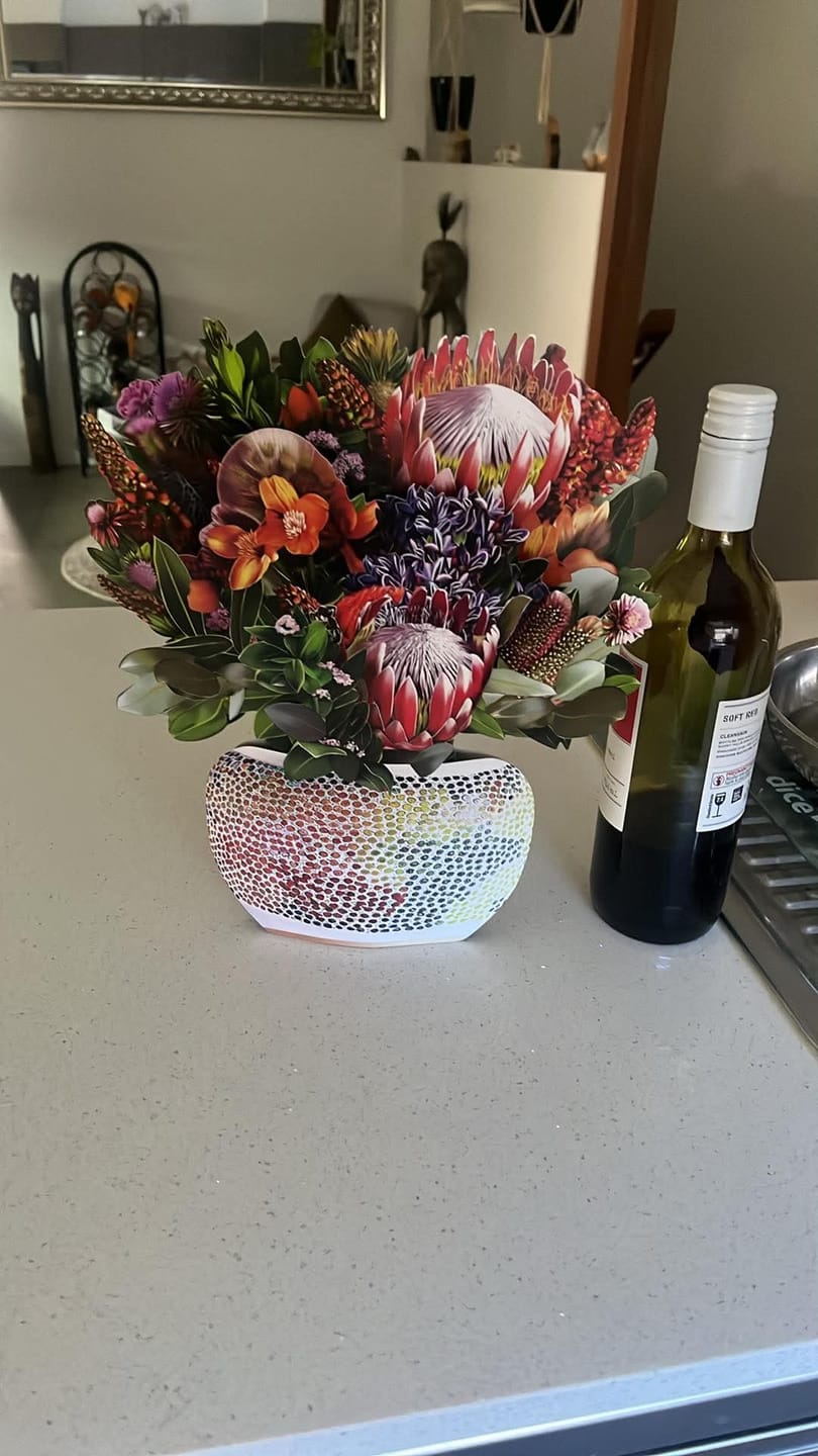 Customer photo review of Kakadu Embrace Pop-Up Bouquet