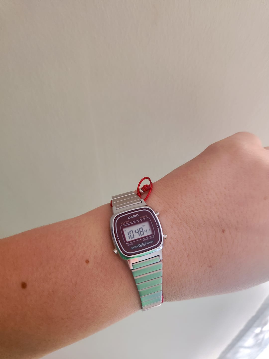 Customer photo review of Reloj Casio Vintage LA670WA-4DF Plateado Granate