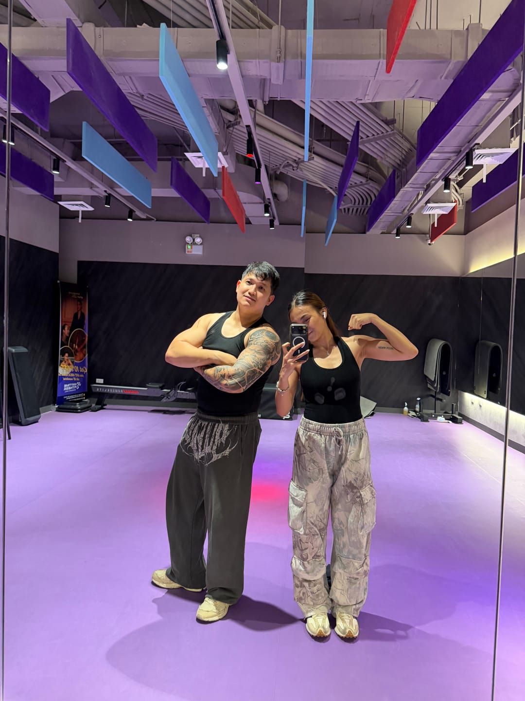 Customer photo review of 2033 - Heritage Camo Cargo Sweats