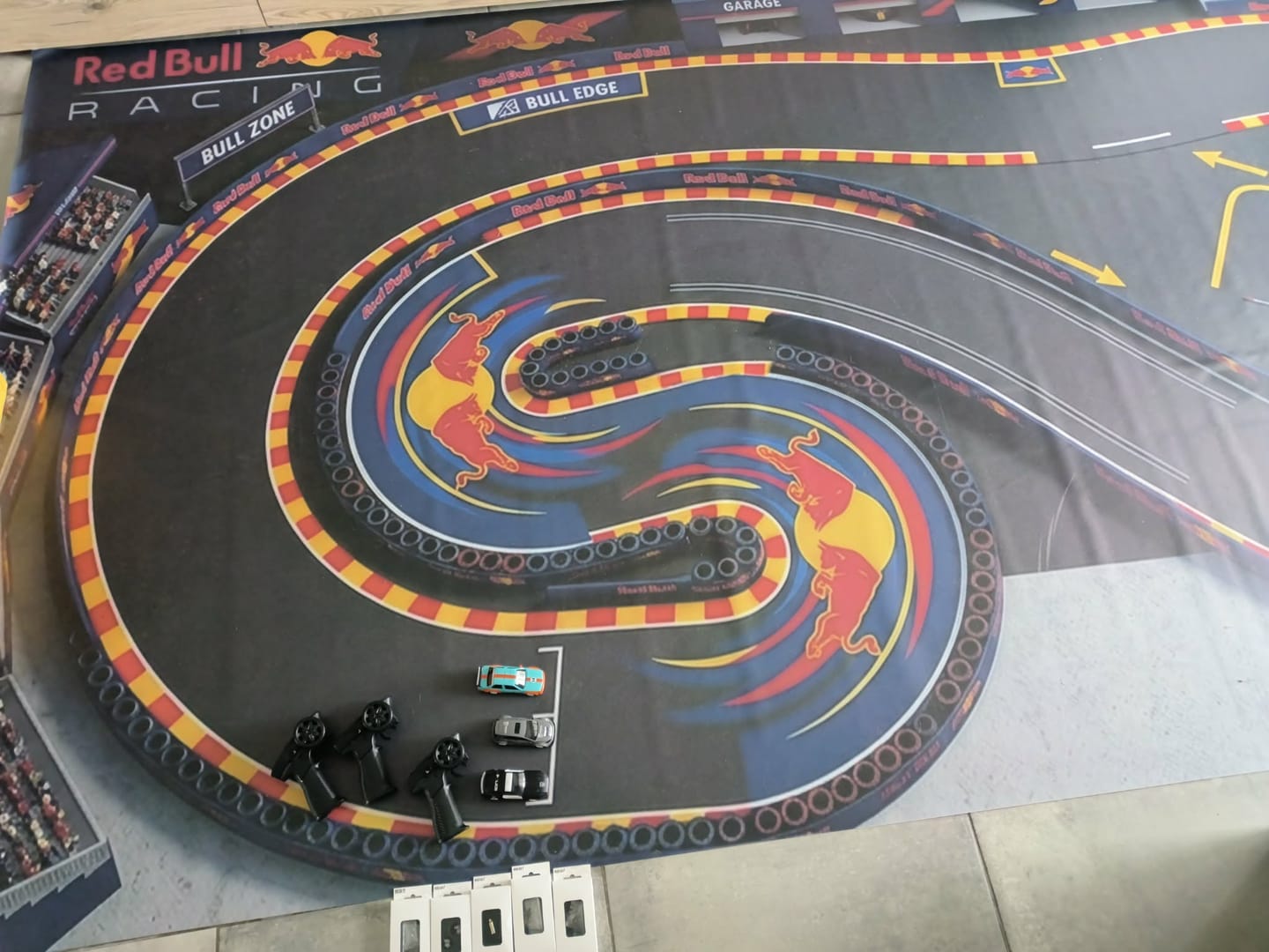 Customer photo review of SNT MG051 with Gyroscope 1:43 MIX GO Series Car Remote Control Version