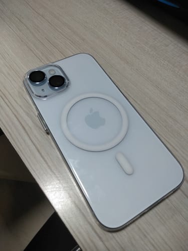 Customer's image shows the phone cover mentioned in the review, on a light blue phone.