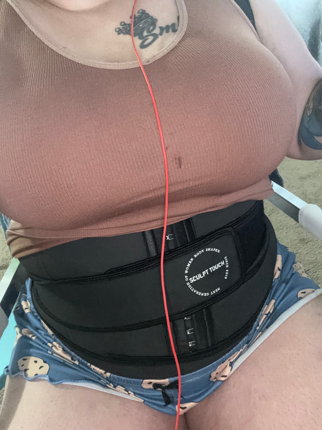 Customer photo review of Triple Belt Rubber Vest Sport Girdle Waist Trainer