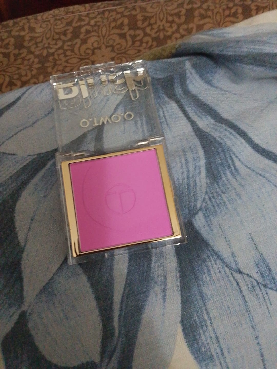 Customer photo review of O.TWO.O SILKY GLOW POWDER BLUSH