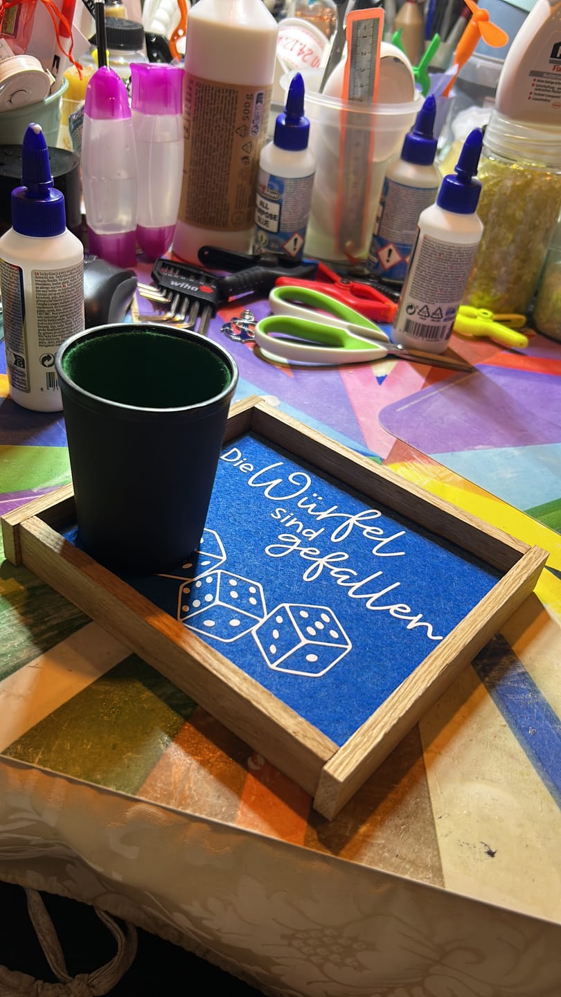 Customer photo review of Würfelspiele zum Ausdrucken - PDF & Plotterdatei SVG Download