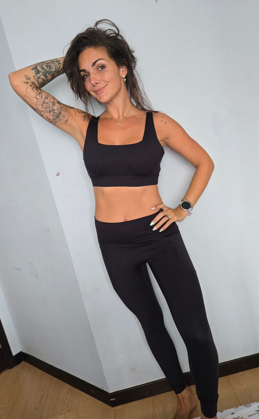 Customer photo review of ESSENCE Full Length Pocket Legging