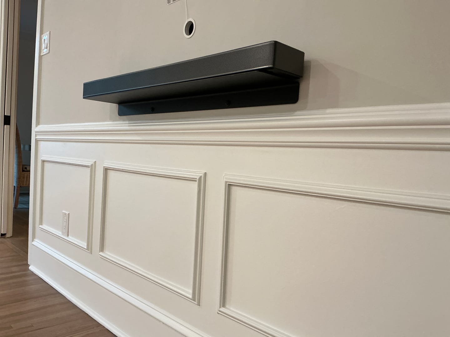 Customer photo review of Modern Metal Floating Shelf - Minimalist Wall Storage & Display