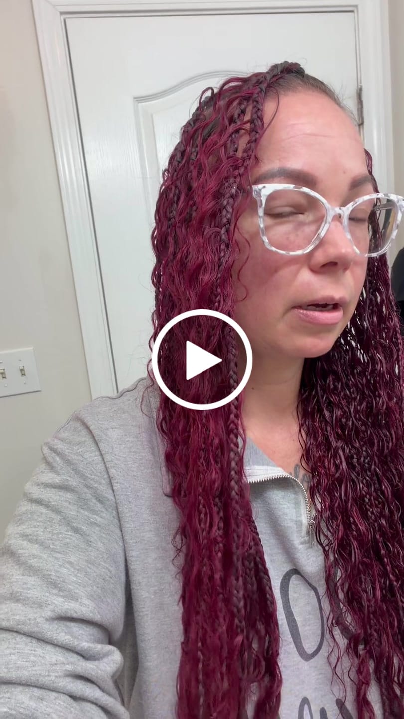 Customer video review of Burgundy Deep Wave Bulk Hair Extensions for Braiding