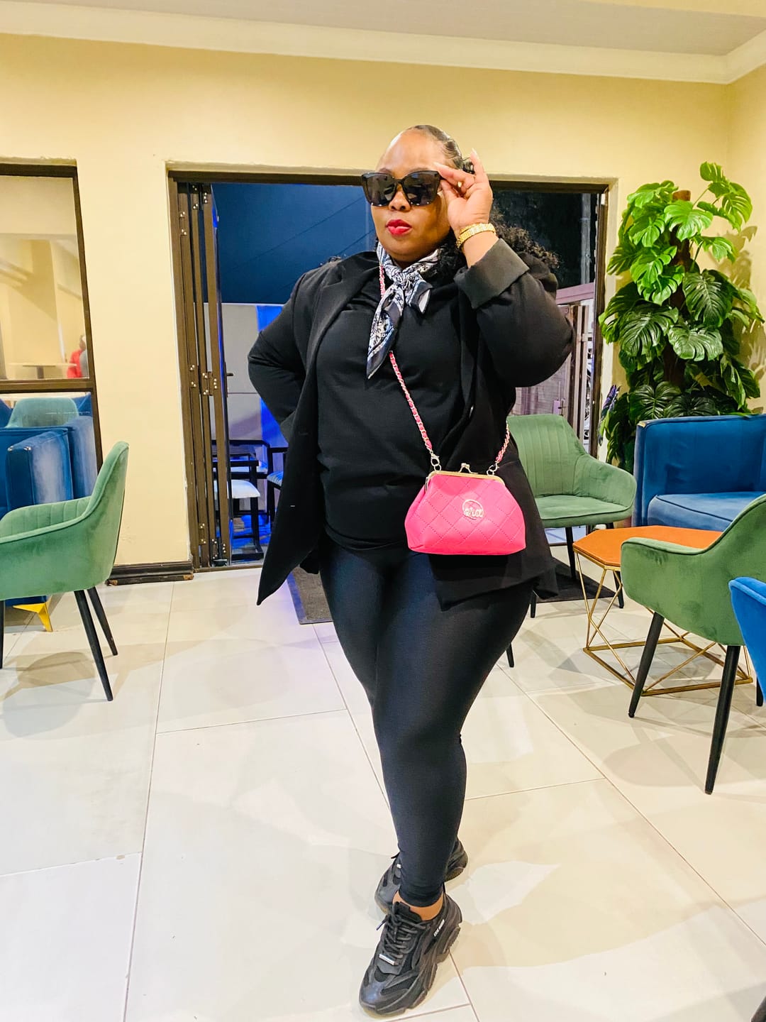 Customer photo review of ERA Mini Kisslock Chain Bag – Pink