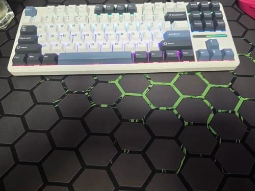 Customer photo review of Hexagon XXL Gaming Mouse Pad – Extended Non-Slip Desk Mat