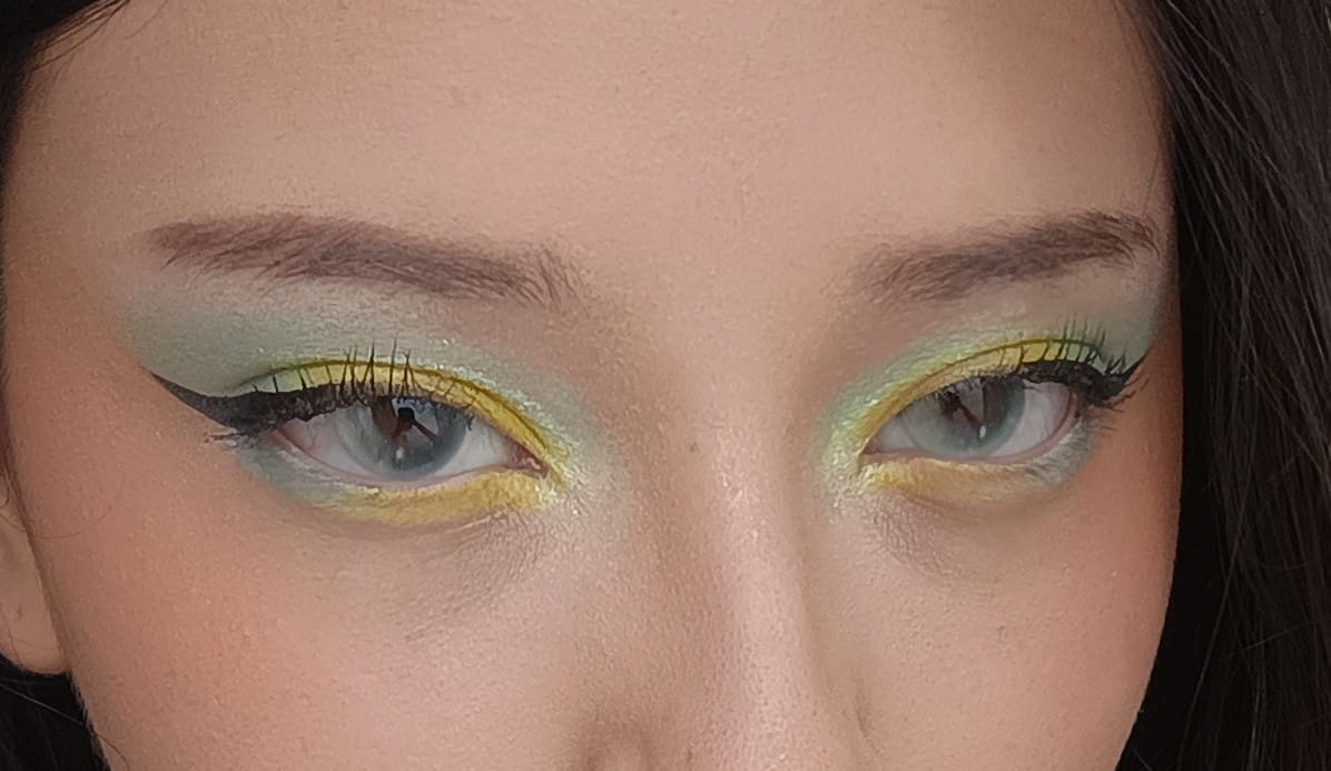 Customer photo review of PALETA DE SOMBRAS HAWAII | MAKEUP EXPERT