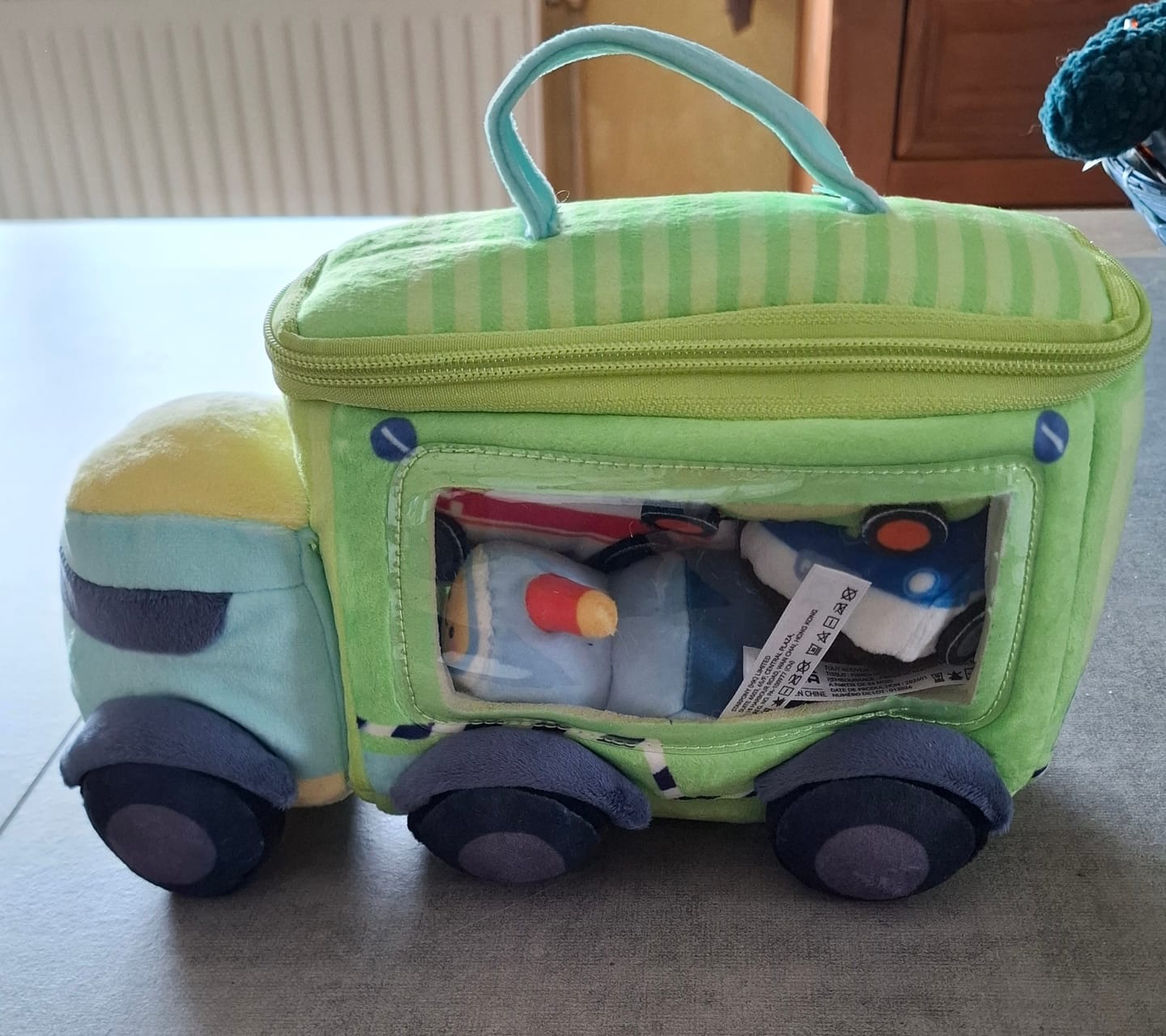 Customer photo review of Personnalisée Premier Ensemble de Jouet Sonore en Peluche de Voiture pour Bébé