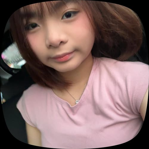 Customer photo review of Mila Cushion Necklace