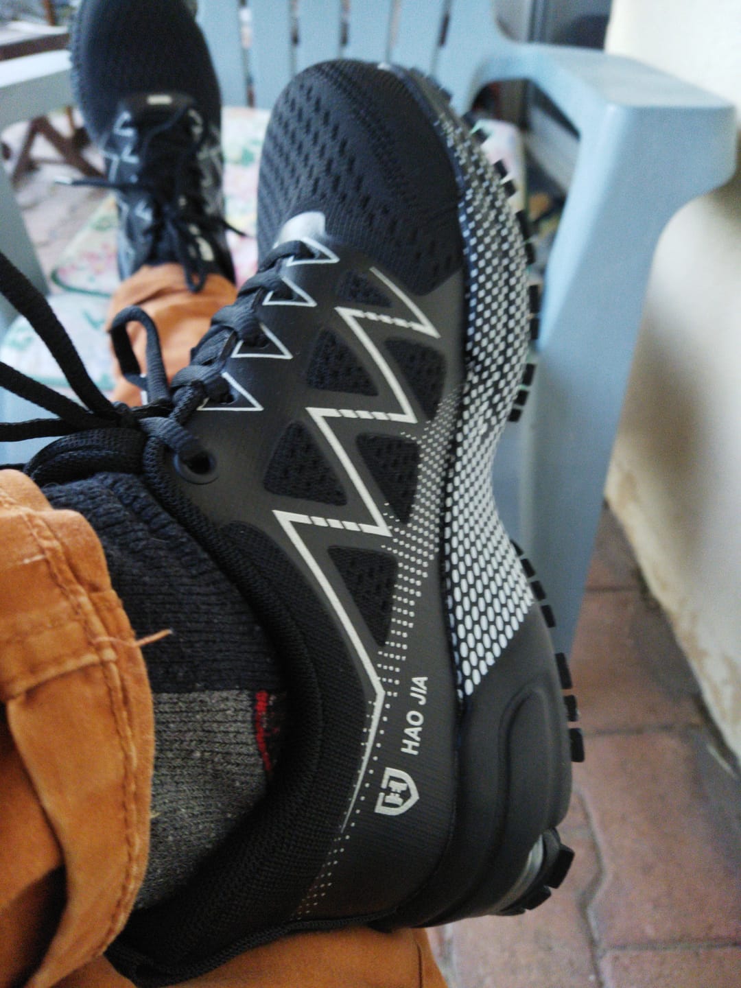 Customer photo review of Chaussures de Sécurité Premium Confortables & Antidérapantes
