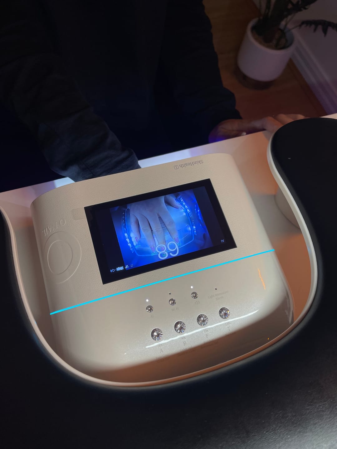 Customer photo review of ONAIL AI Nail Lamp (SUNX PRO)