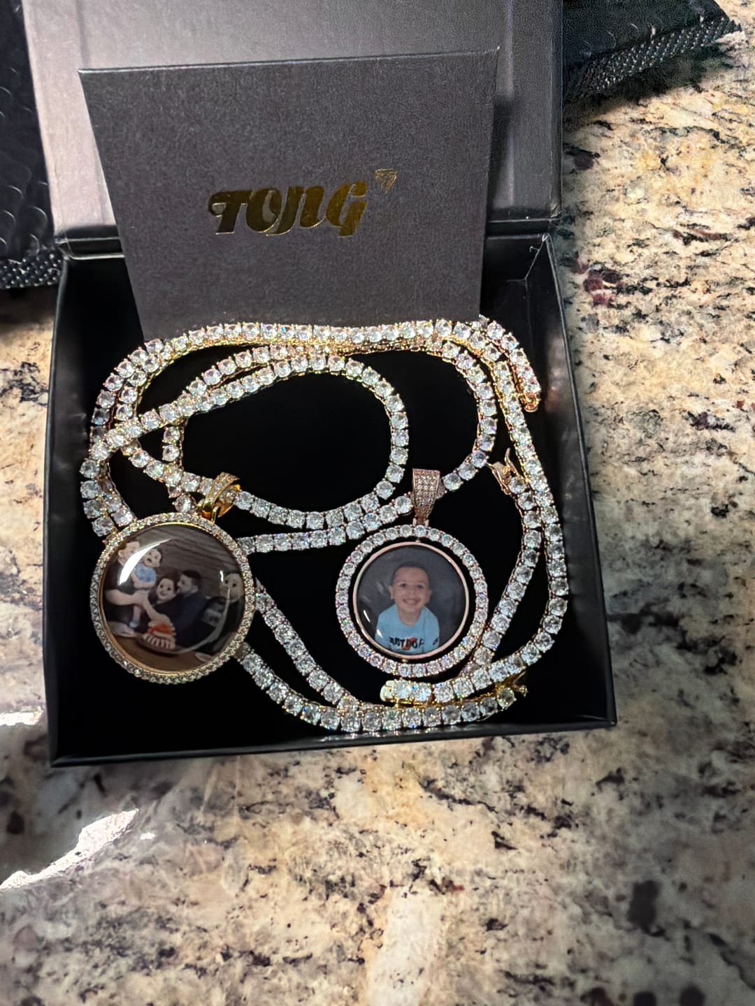 Customer photo review of 3D SPINNING 2-FACED CUSTOM PICTURE ROUND  PENDANT - 42mm