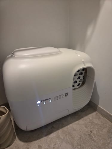Customer photo review of Self-Cleaning Litter Box