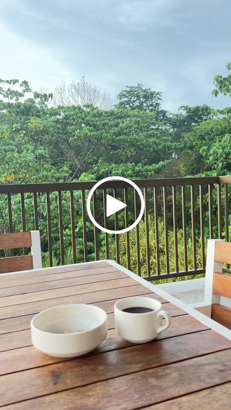 Customer video review of COSTA RICAN DARK ROAST COFFEE