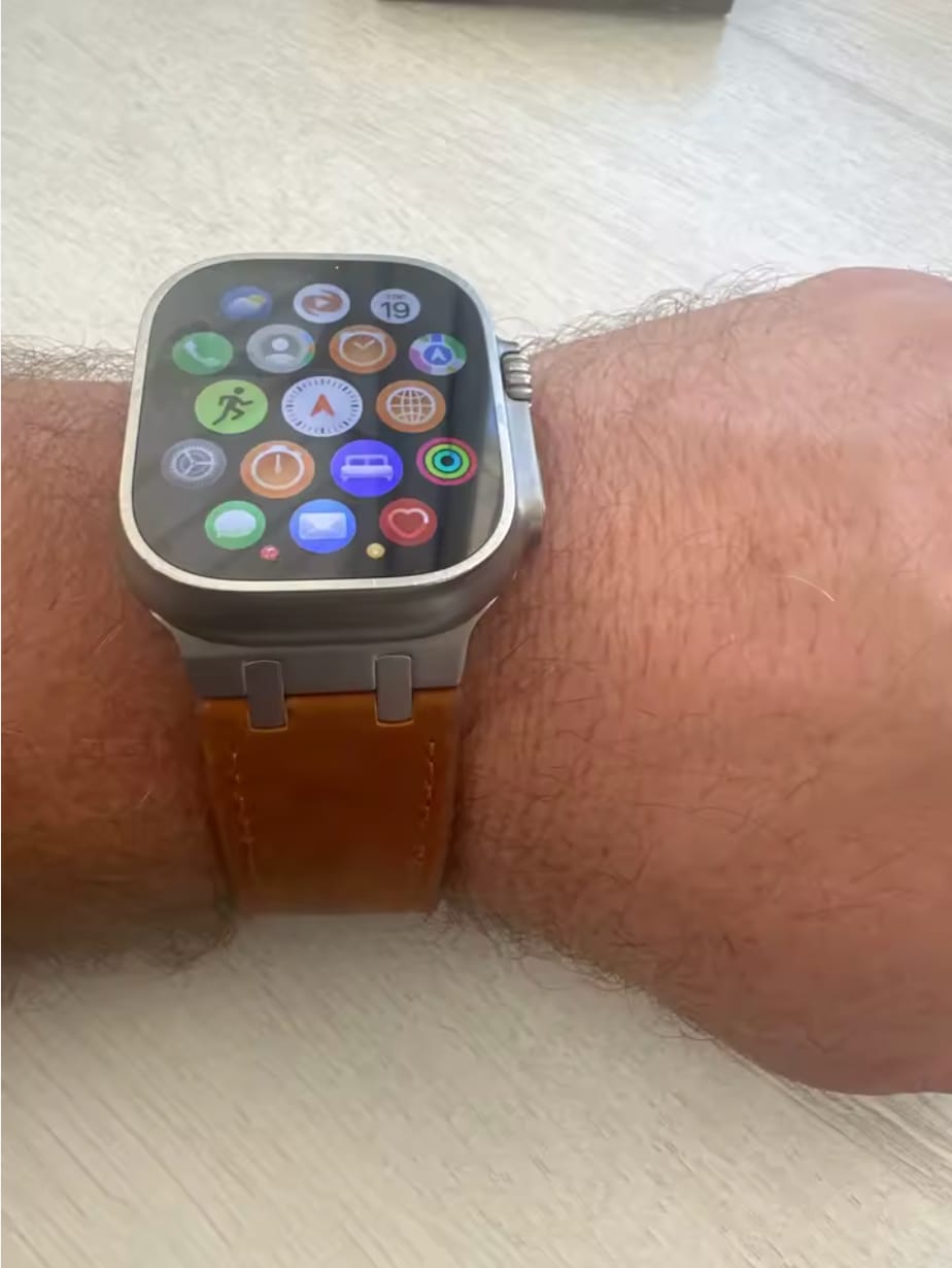 Customer photo review of Cowhide Leather Band for Apple Watch