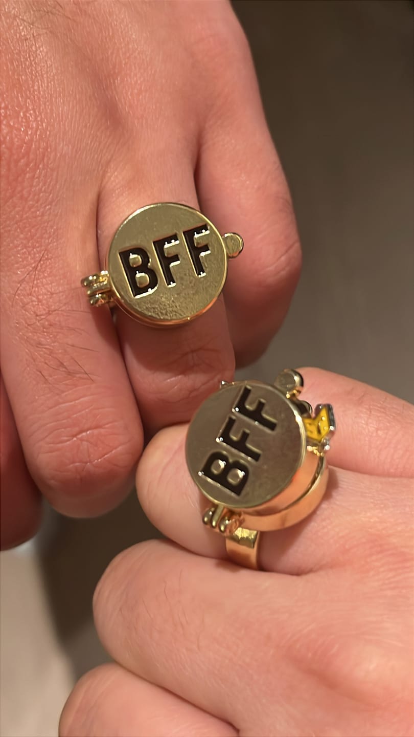 Customer photo review of BFF Rings™ The Best Friends Forever Ring