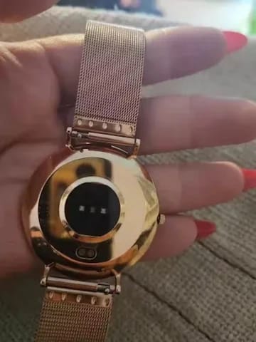 Customer photo review of NOVACCHI SOLARA — Women's Smartwatch