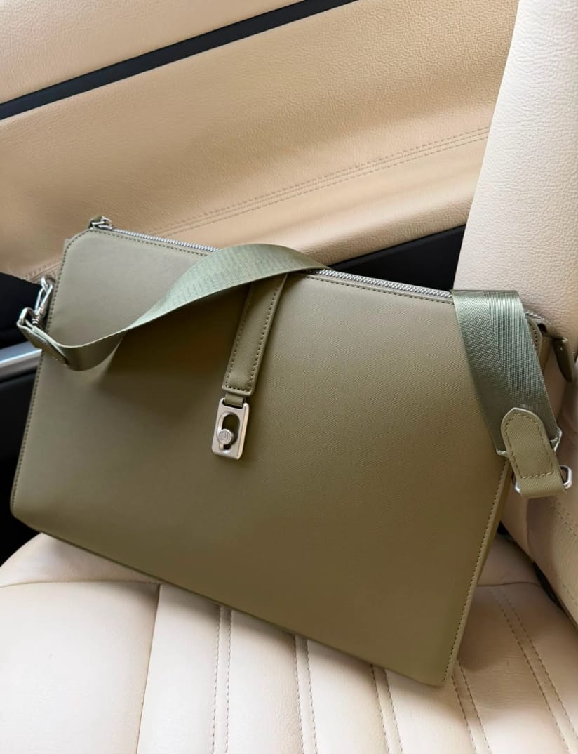 Customer photo review of HYBRID LAPTOP BAG