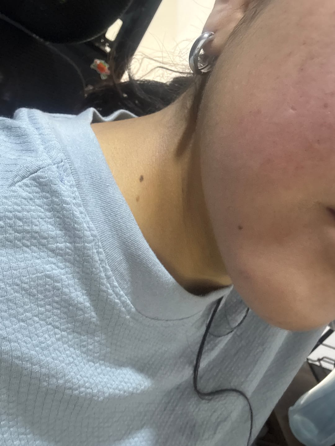 Customer photo review of Aretes Hanae Plata