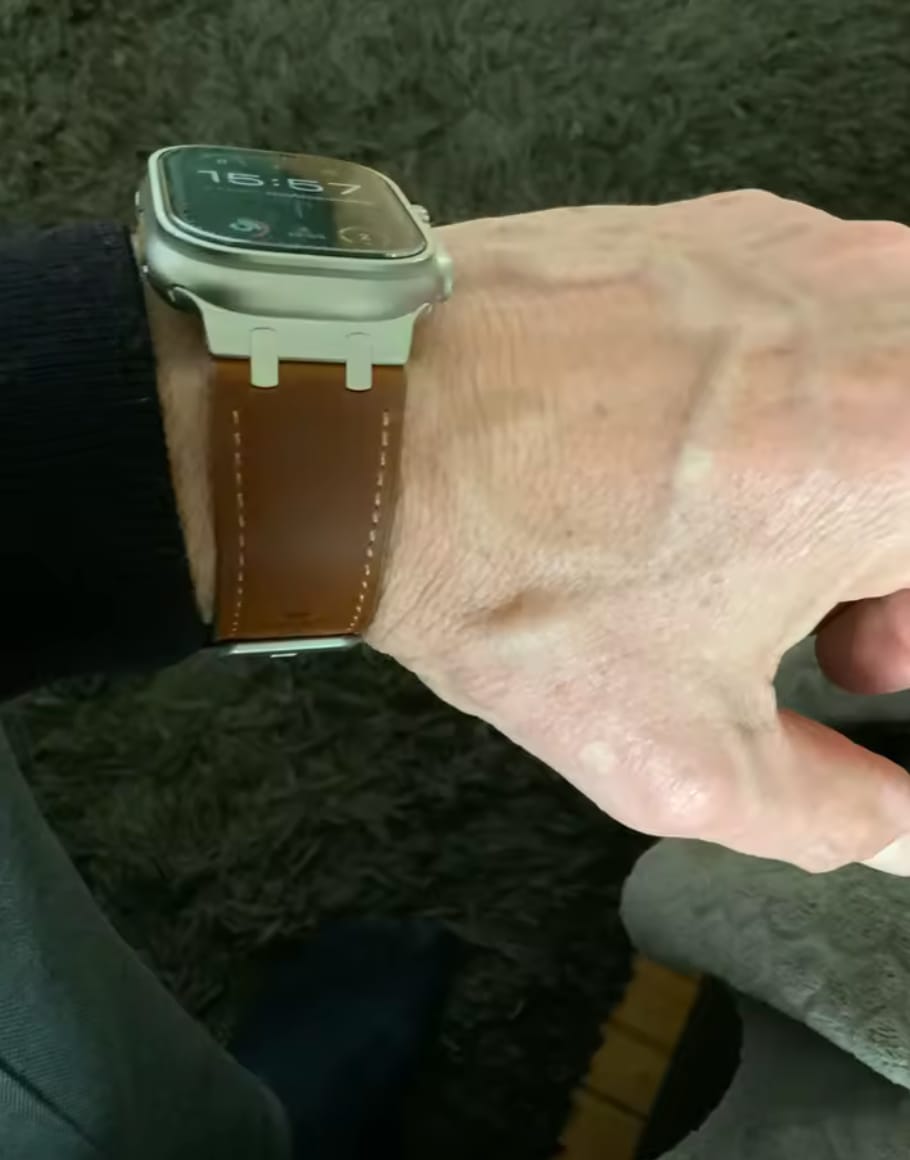 Customer photo review of Cowhide Leather Band for Apple Watch