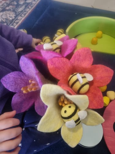 Customer photo review of Felt Flowers Set of 5 (Set A)