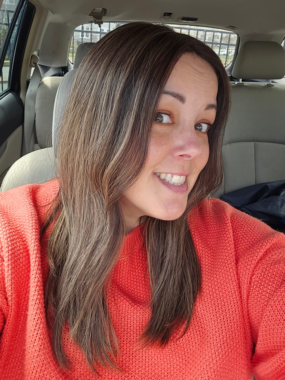 Customer photo review of DESIGNME GLOSS.ME Hair Serum Travel (25ml)