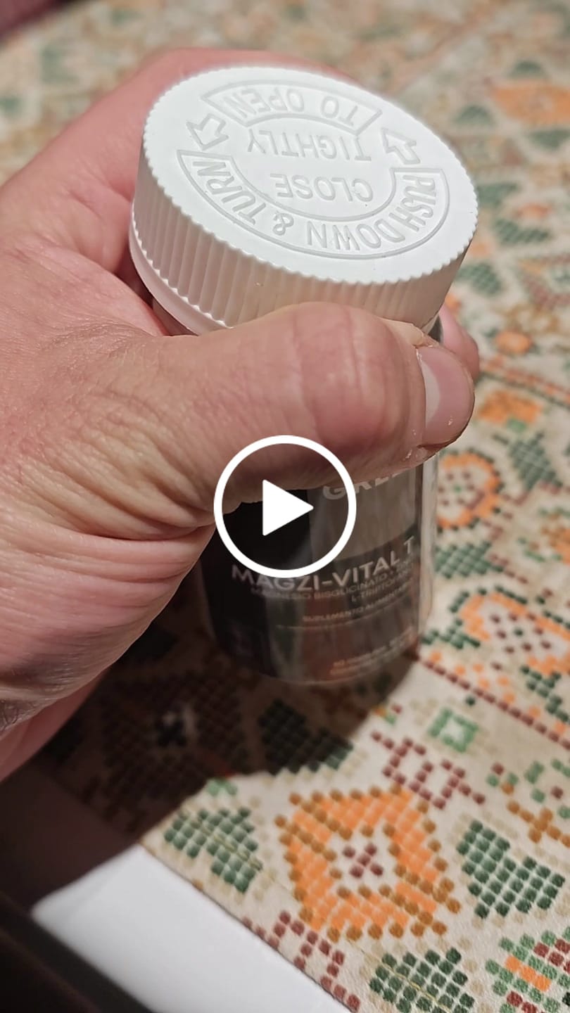 Customer video review of MAGZI-VITAL T - Magnesio bisglicinato + Zinc + Aminoácido para el Sueño - 60 cápsulas