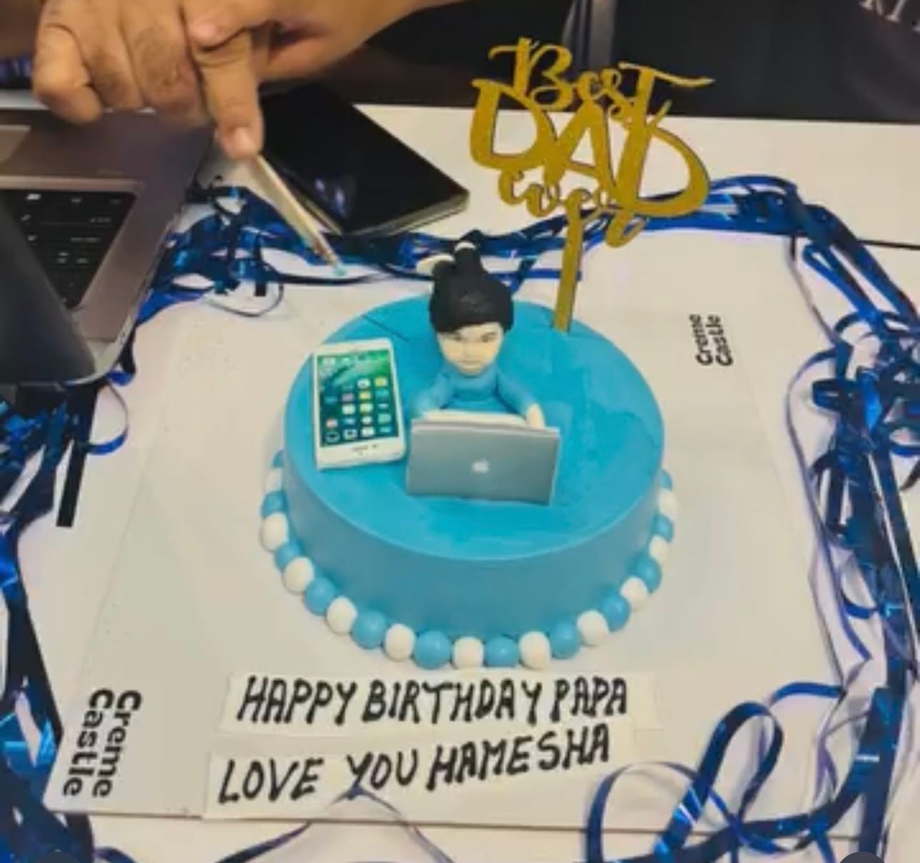 Customer photo review of Cake for a workaholic