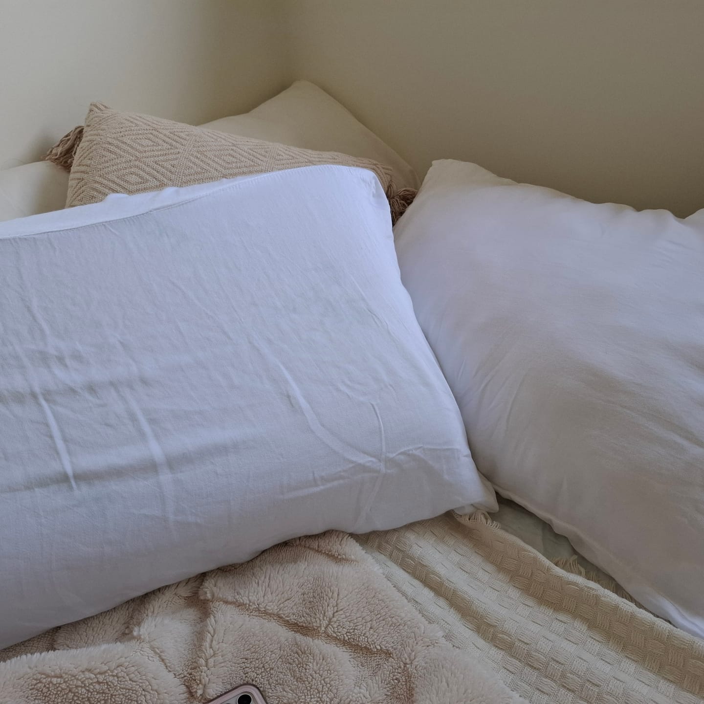 Customer photo review of זוג ציפיות פרימיום במבוק 300 - WHITE