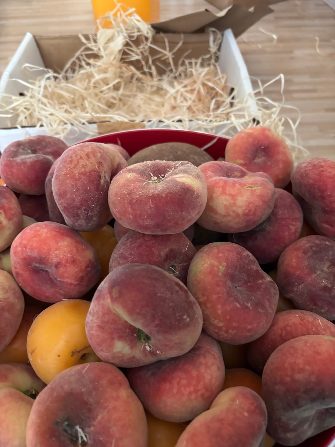 Customer photo review of Weinbergpfirsiche "Paraguayo" Bio von Jordi 2kg Box Sonderpreis %